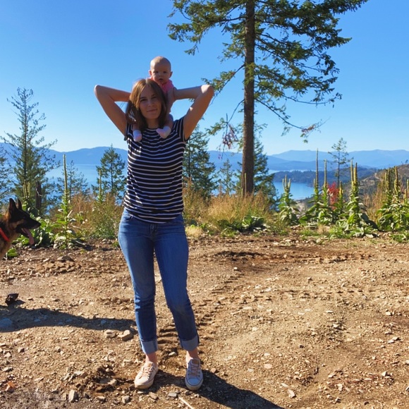 Meet your Posher, Averi - Picture 2 of 2